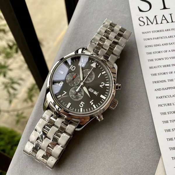 

2020 new style luxury mens watches 43mm dial stainless steel watch running seconds chronograph day date watches multi-function quartz watch, Slivery;brown