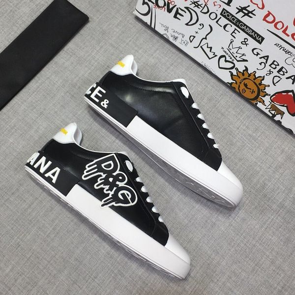 

fast delivery new men's luxury sports casual shoes fashion brand autumn and winter design classic vintage pattern non-slip flat bottom, Black