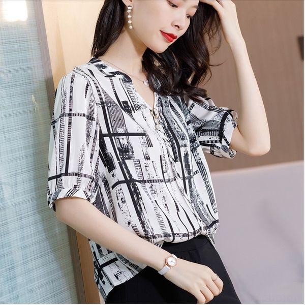 

2020 имитация шелка женщин в западном стиле небольшой темперамент v-образным вырезом рубашки шелковые рубашки с коротким рукавом верх, White