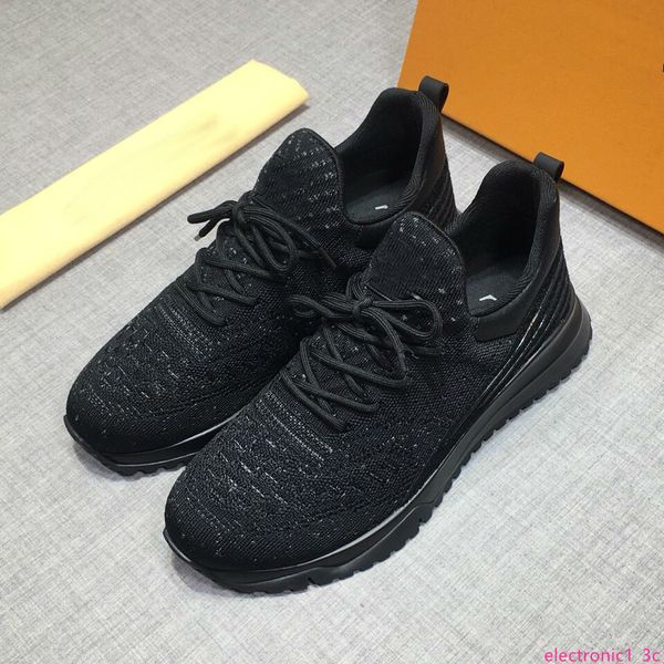 

designer vnr runner sneaker luxury trainer dress shoes loafers with orange dust bag knit runner man shoes outdoors, Black;green