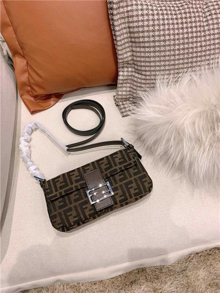 

2019 brand new exqui ite tyle women fa hion houlder bag women utra recreational bucket bag cla ical co metic bag retro handbag 006