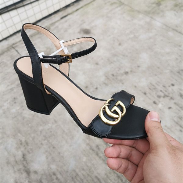 

Branded women leather chunky heel andal fa hion lady leather ankle trap buckle rubber out ole ca ual andal