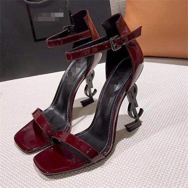 

новый европейский роскошный стиль сандалии на высоком каблуке lady sexy shoes paris супермодель подиум пряжка резиновая подошва, Black