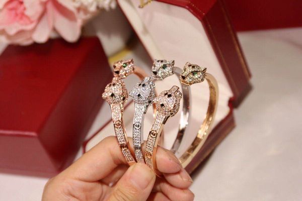 

infinite bracelet jewelry luxurious gorgeous jewelry bracelet matte gold plated 18k lasting color retaining emerald, ms. agate bracelet desi, Golden;silver