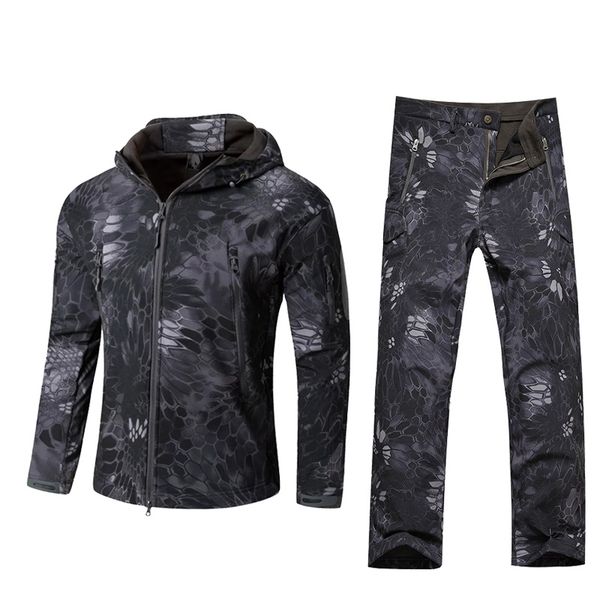 

tad soft shell camouflage outdoor sport waterproof jacket hiking jacket + pants men hunting clothes, Blue;black