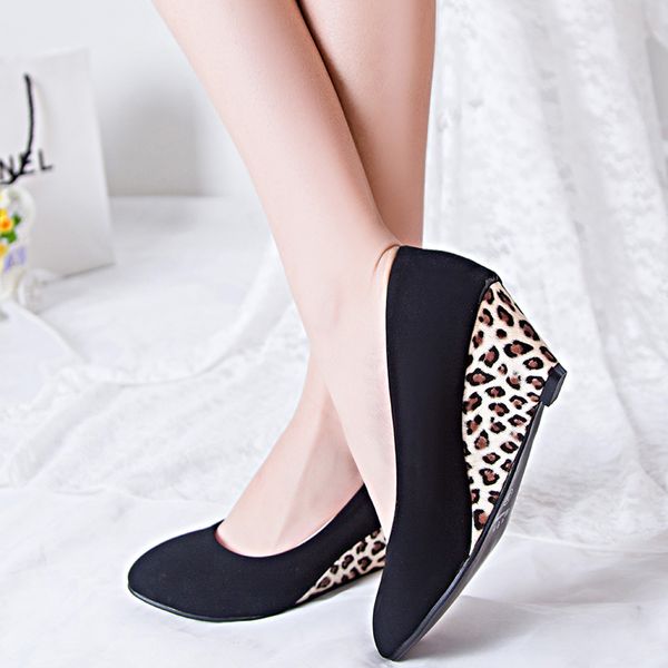 

2020 new wedge leopard women shoes shallow pointed toe flock casual summer single shoes fashion ladies dress zapatos de mujer pu, Black