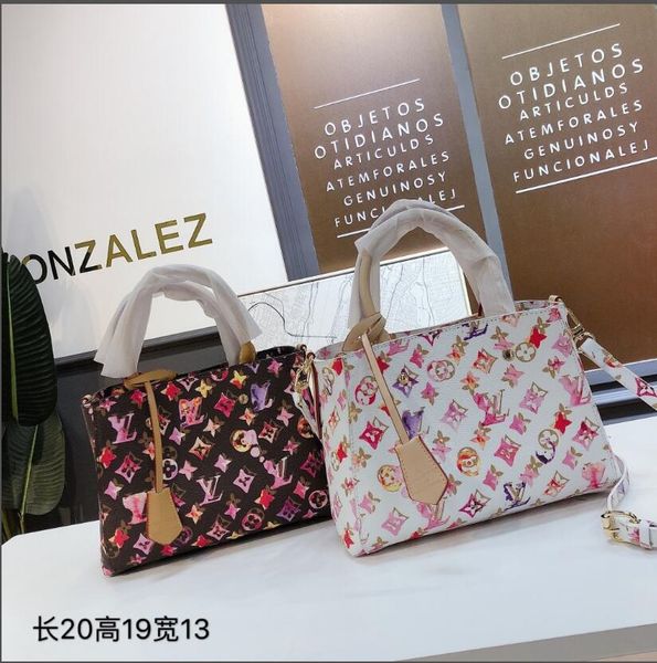 

2020 new fashion wild women's color flower shoulder bag shoulder bag women's crossbody bag backpack
