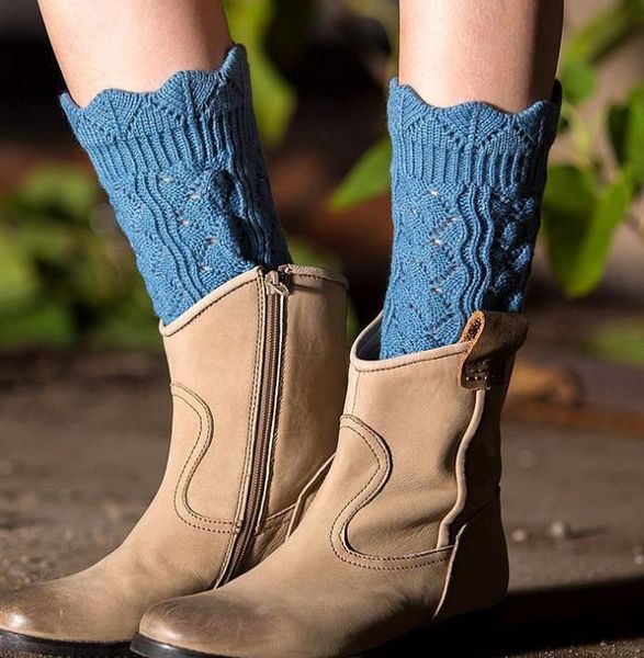 

fashion short women crochet boot cuffs girl's winter knit leg warmers boots socks 8 colors new arrivel, Black;white