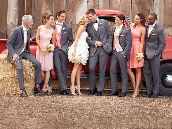 

classic design grey groom tuxedos notch lapel side vent men wedding dress popular men business prom collective suit(jacket+pants+tie+vest)88, Black;gray