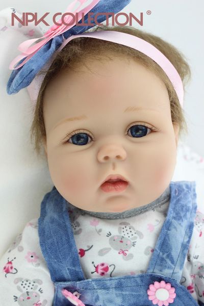 

npkcollection 55cm reborn baby doll lifelike soft silicone realista fashion baby dolls for princess children birthday gift bebes t200209