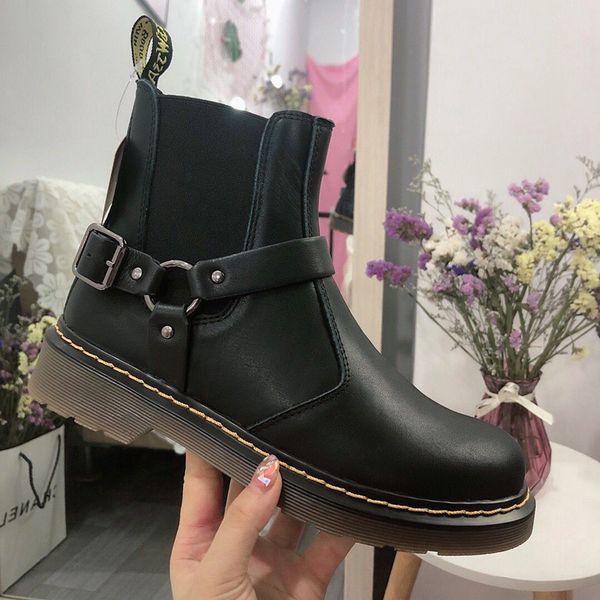 

martin bootsdr. martens female british wind 2019 autumn and winter new boots female leather utility boots motorcycle boots and ankle boot, Black