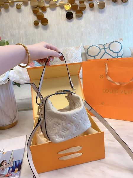 

women's one-shoulder chain small square bag (2 colors optional