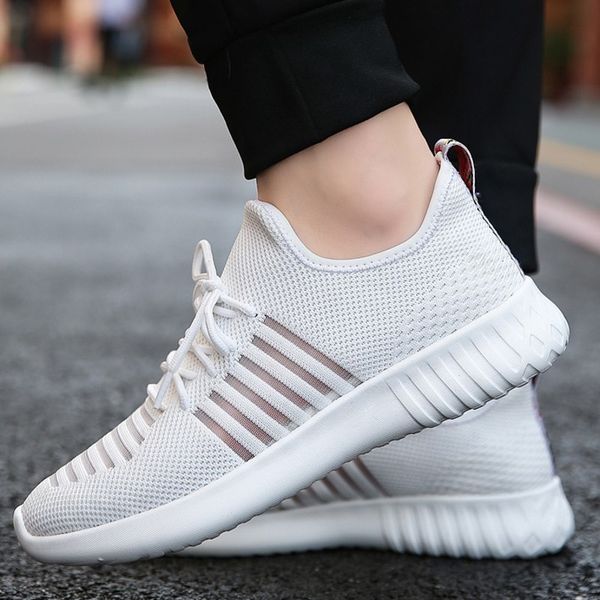 

Men Sneakers Breathable Air Mesh Outdoor Sport Shoes Spring Autumn Super Light Flats Training Running Shoes, Black