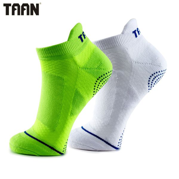 

1 pair taan professional anti-slip cotton sports socks for men running basketball cycling volleyball brand comfort socks t-347, Black