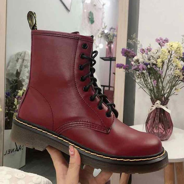 

martin bootsdr.martens female lace-up british wind 2019 new autumn and winter outdoor locomotive boots original packaging exquisite tide, Black
