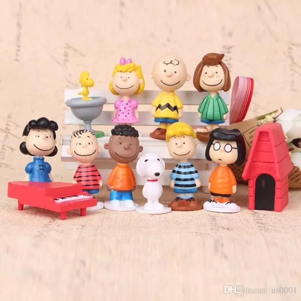 

snoopy dolls 12pcs a set cake decoration anime action figures kids gift toy good quality
