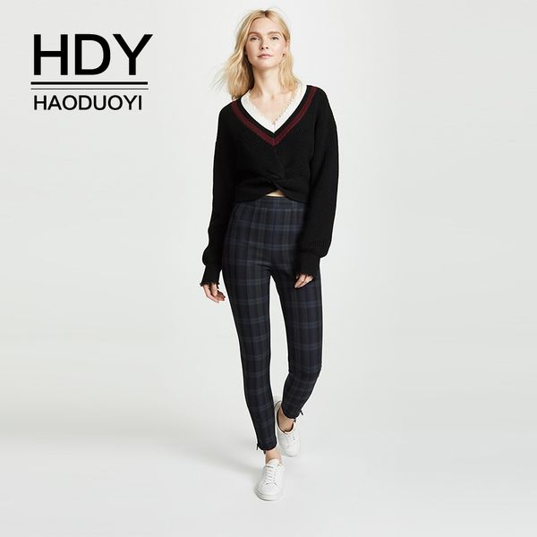 

hdy haoduoyi short sweater loose cuffs leaky umbilical cord patchwork long sleeve pullovers women office warm sweater, White;black