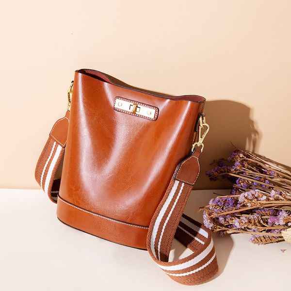 

fashion women's leather shoulder slung women's bucket bag