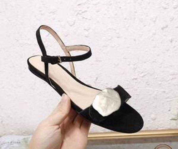 

classic lady flat bottom beach slippers designer's fashion brand women's sandals large size, Black