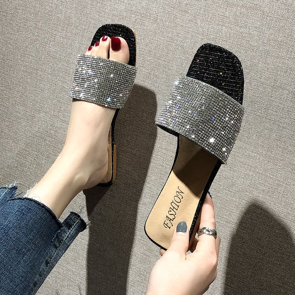 

korean version of the 2019 summer new fashion slippers women wear rhinestones flat bottom word drag seaside beach sandals womans, Black
