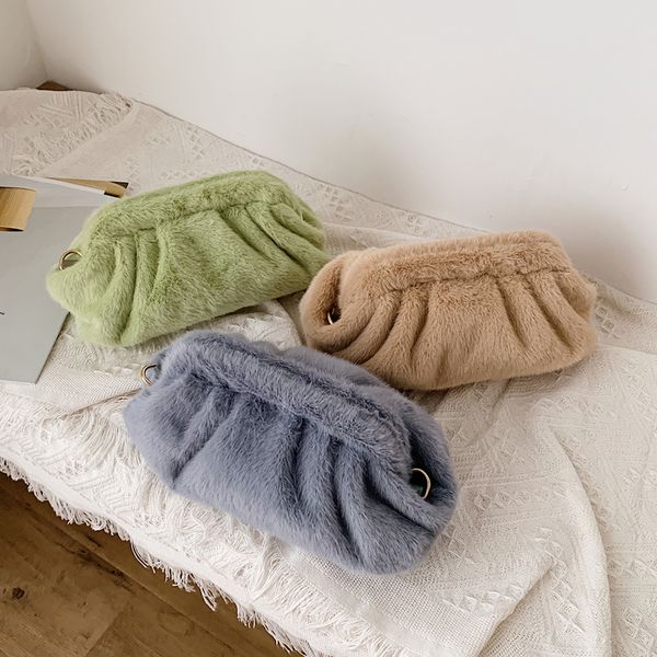 

autumn and winter plush cloud bag 2019 new wild plush texture bag diagonal cute shoulder clutch