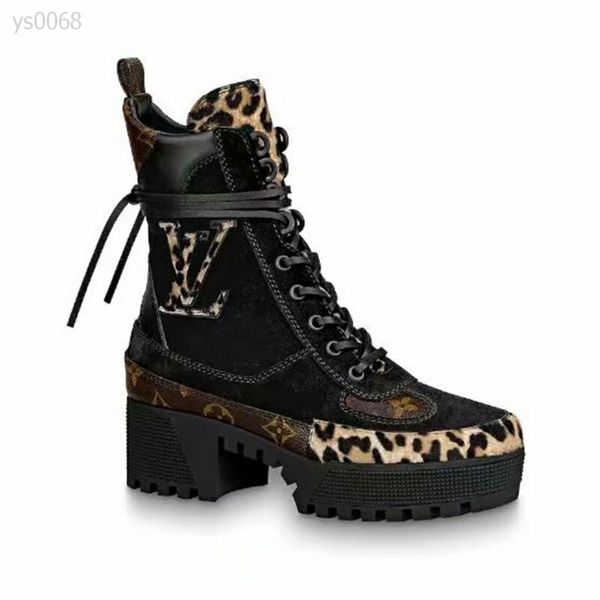 

british wind 2019 winter genuine short boots thick with high heel martin boots leather platform thick bottom locomotive boots female tide, Black