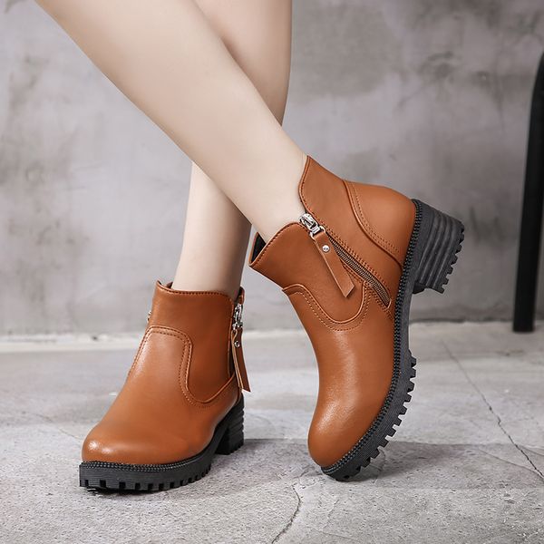 

women's boots in autumn new fashion korean version style foreign trade boom has a large size, Black