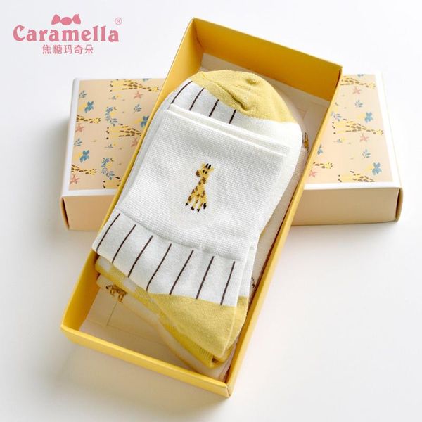 

caramella new women's socks jacquard embroidery college cotton sox sweet cute fashion girl cozy hosiery spring and summer 3pairs, Black;white