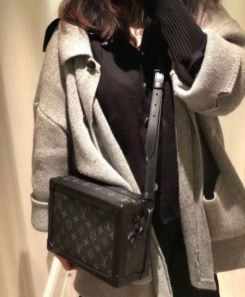 

2020 luxury brands mens womens designer soft trunk suitcase bag handbag shoulder bag messenger loui ladies crossbody monograms
