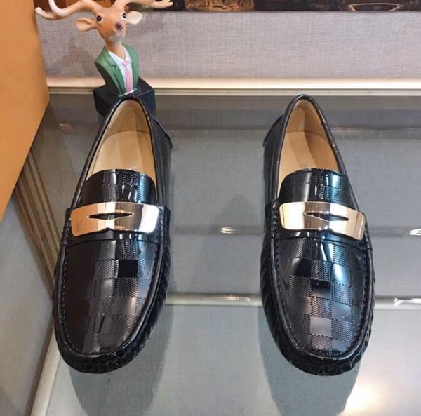 

patent leather glossy men dress shoes moccasin hardware buckle decorate business shoes plaid wedding oxfords shoes 38-45, Black