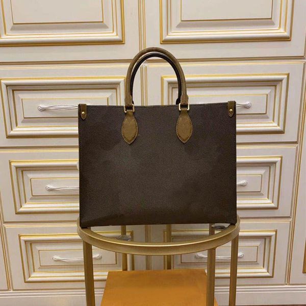 

fashion with shopping bag ladies tote shoulder bag toiletry bag