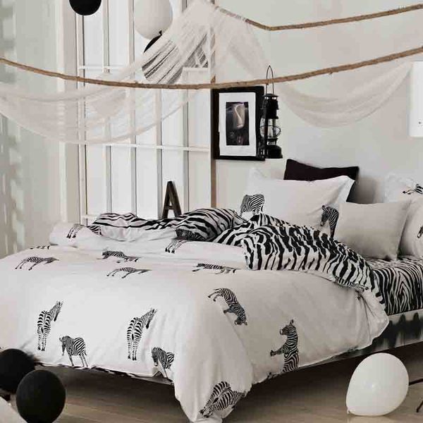 

modern style 4pcs pure cotton bed set duvet cover flat fitted bed sheet pillowcases classic white and black zebra wave point