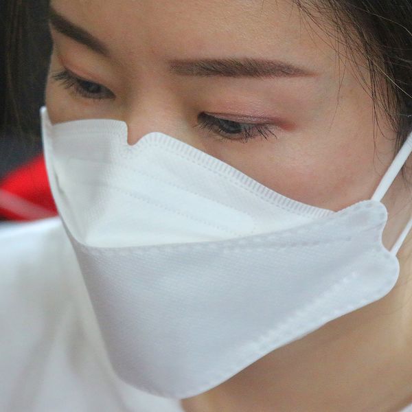 

оптовая 10шт kf94 одноразовая маска no-тканого загрязнение анти маски пыль вируса proof home clean mouth маски