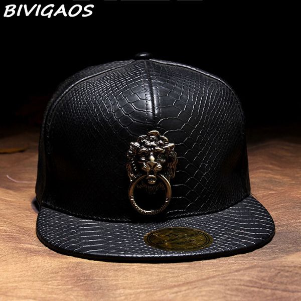 

новые металлические скульптуры голова льва snapback шляпы змеиной кожи hip hop cap мужчины punk стиль бейсболки мужчины женщины черный красн, Blue;gray