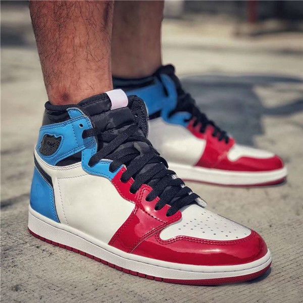 

with box 1 high og fearless first class red blue men basketball shoes 1s unc chicago patent leather sports sneakers