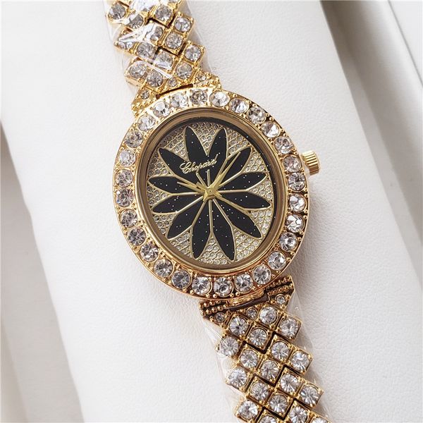 

лучшие качества алмазов женщин часы кварц движение кубик льда все алмазы платье часы модельер роковую montre bijoux роскошные наручные часы, Slivery;brown