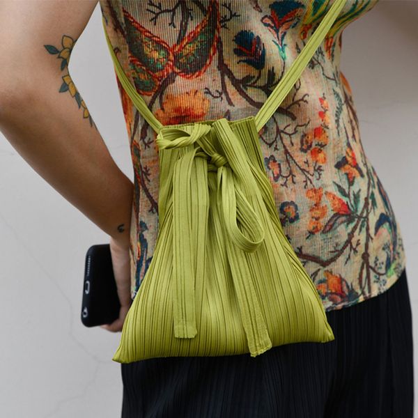 

new pleated bags for women japanese brand designer bags canvas folded foldable lady handbags thailand fashion candy color