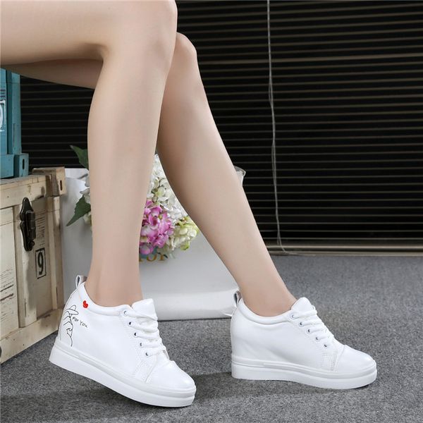 

2017 high to help wild british style walking shoes genuine leather woman outdoor comfort sport shoes chaussure femme