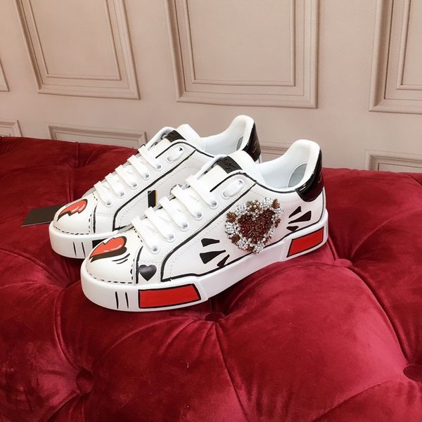 

2023 the new shoes casual sneakers sport skateboarding trainers punk rivets low leather skateboard studded trendy women, Black