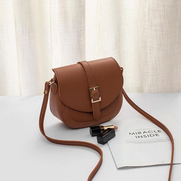 

designer women messenger bags selling fashion simple square bag women shoulder saddle bag wholesale designer high-quality handbag
