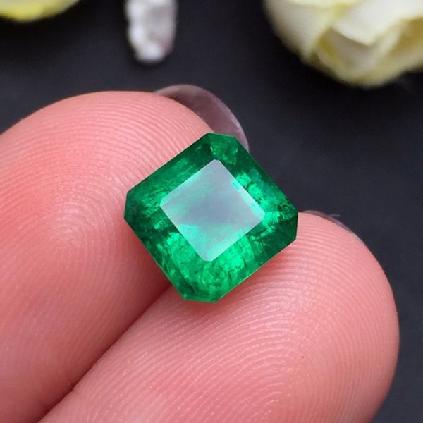 

гра пакистан 2.7 ювелирные изделия карат драгоценных камней граненый яркий зеленый натуральный изумруд драгоценные камни россыпью драгоценны, Black