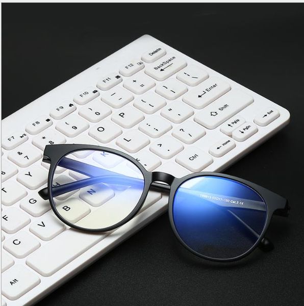

anti-blue-light myopia spectacle frame with retro circular flat lens, White;black