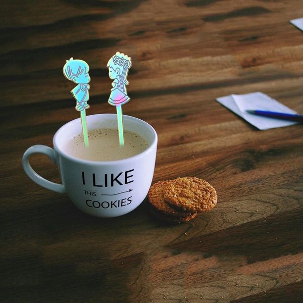 

4 pcs coffee spoons durable lovely boy and girl stainless steel couples spoons for tea milk coffee stirring kitchen dinner table coffee scoo
