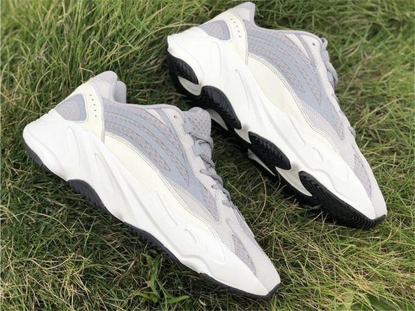 

2020 authentic 700 v2 static kanye west man women fashion shoes runner wave mauve triple white ef2829 geode grey sports sneakers with box, Black