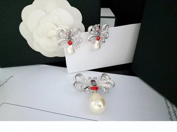 

2017 новейший с дамой женщиной панк хрустальных алмазами коробки женских bowknot drop пчелиных серьги шпильки 2colors освобождает перевозку, Golden;silver