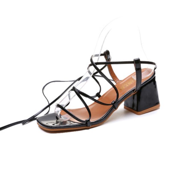 

2020 new korean version of the fashion net red skirt thick with fairy strap shoes wild sandals, Black