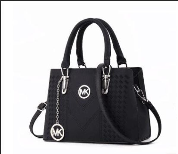 

Promotion famou brand houlder bag de igner handbag luxury handbag lady lamb kin houlder bag wallet outdoor bag hipping