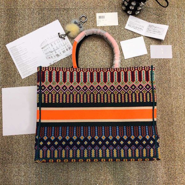 

2020 new fashion canvas embroidered letters portable shopping bags printing shoulder canvas bags designer totes messenger bag women bags