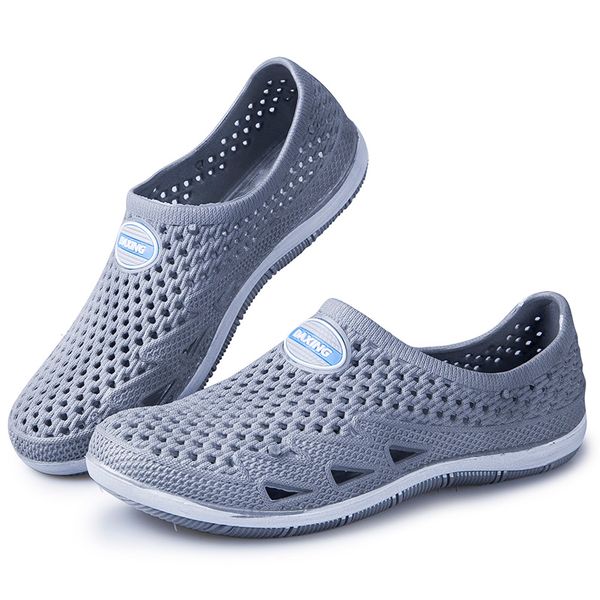 

2020 new summer crocks shoes men garden casual slip on men male sandals slides crocse jelly shoes male beach sandals, Black