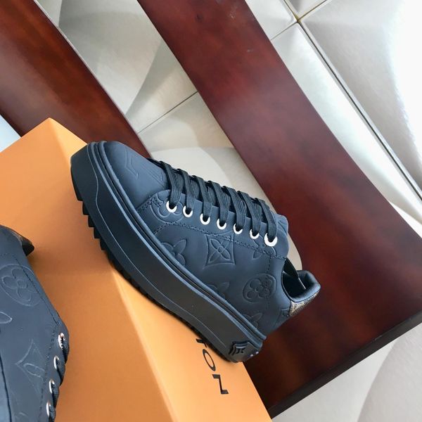 

vv16 high -quality autumn and winter high -grade women 's casual shoes ,classic printing highlights the unique charm of delivery, Black